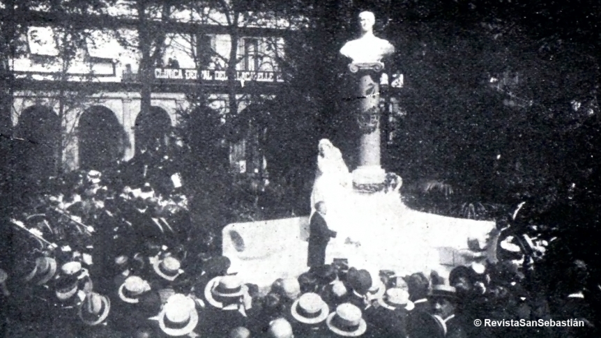 Inauguración del monumento a Usandizaga en San Sebastián